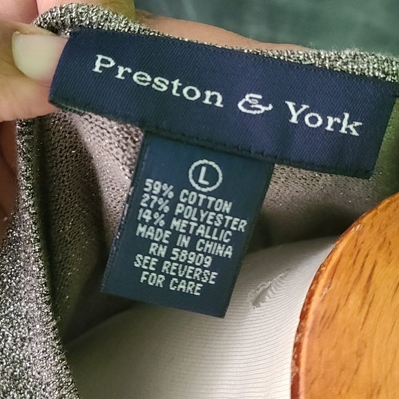 Preston & York Silver Metallic Thread Top - Picture 10 of 10